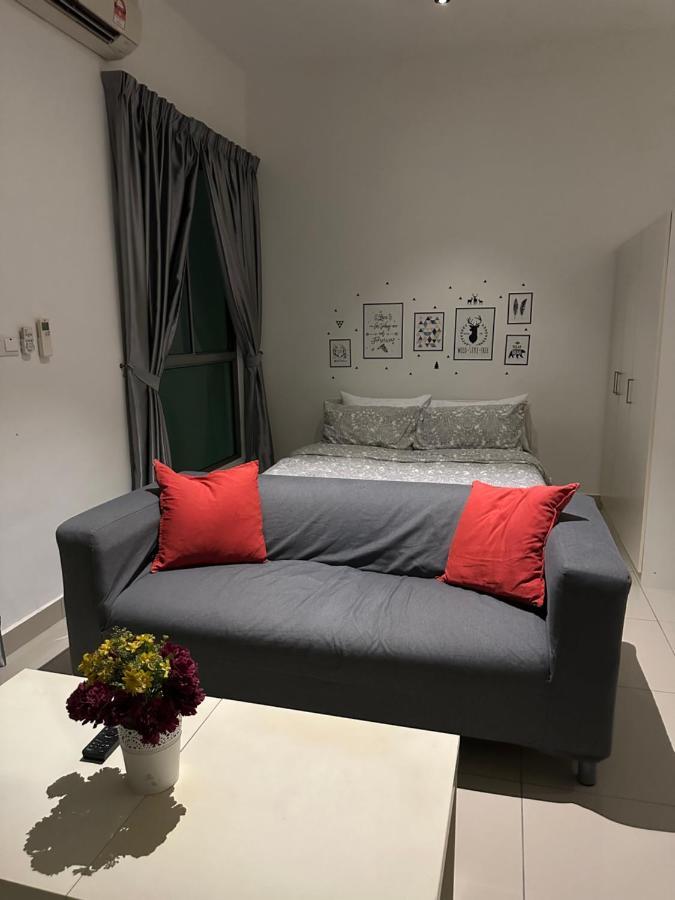 Apartamento Retreat At Cybersquare Cyberjaya Exterior foto